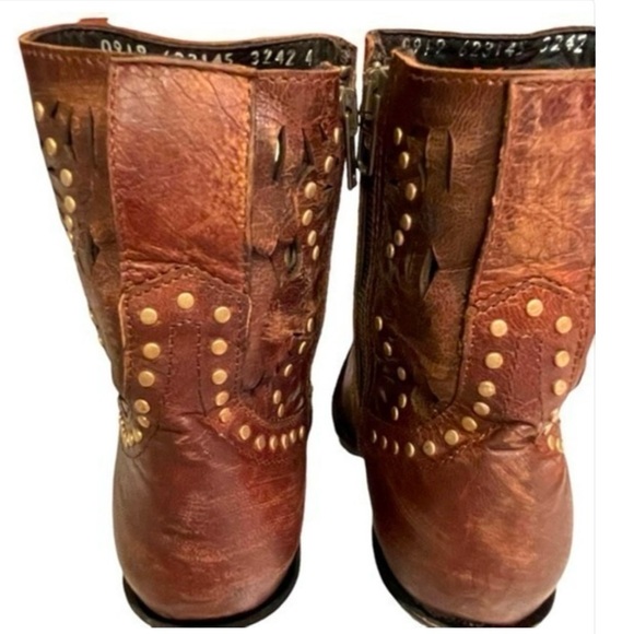 NIB Old Gringo Women's Reeve Plata Sin Snow Short Leather Boots Size 6B
$350 - Picture 10 of 14